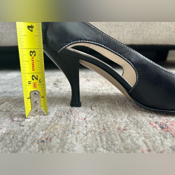 Anne Klein Tassle Heels - Picture 11 of 11